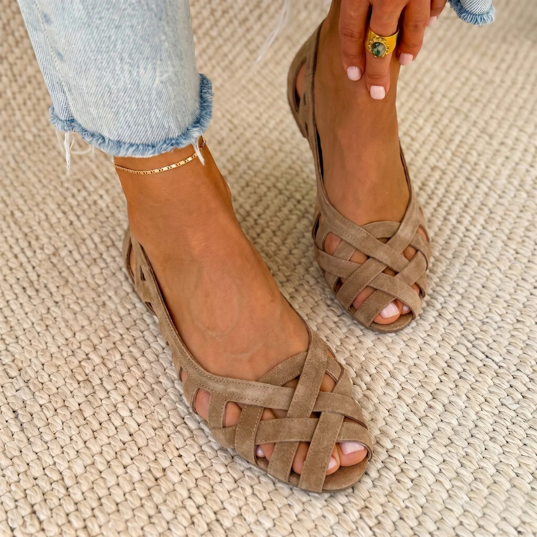 Jenefer™ Lightweight Comfort Sandals